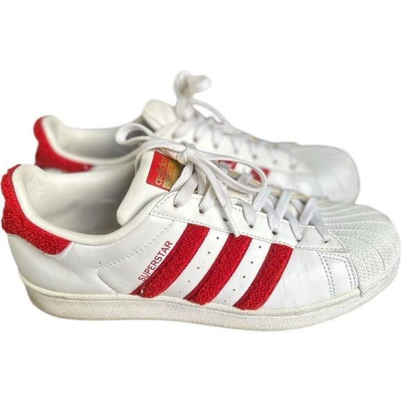 Adidas Superstar Fuzzy Red Striped Sneakers Size 9 Collegiate Valentine's Day - Picture 1 of 11